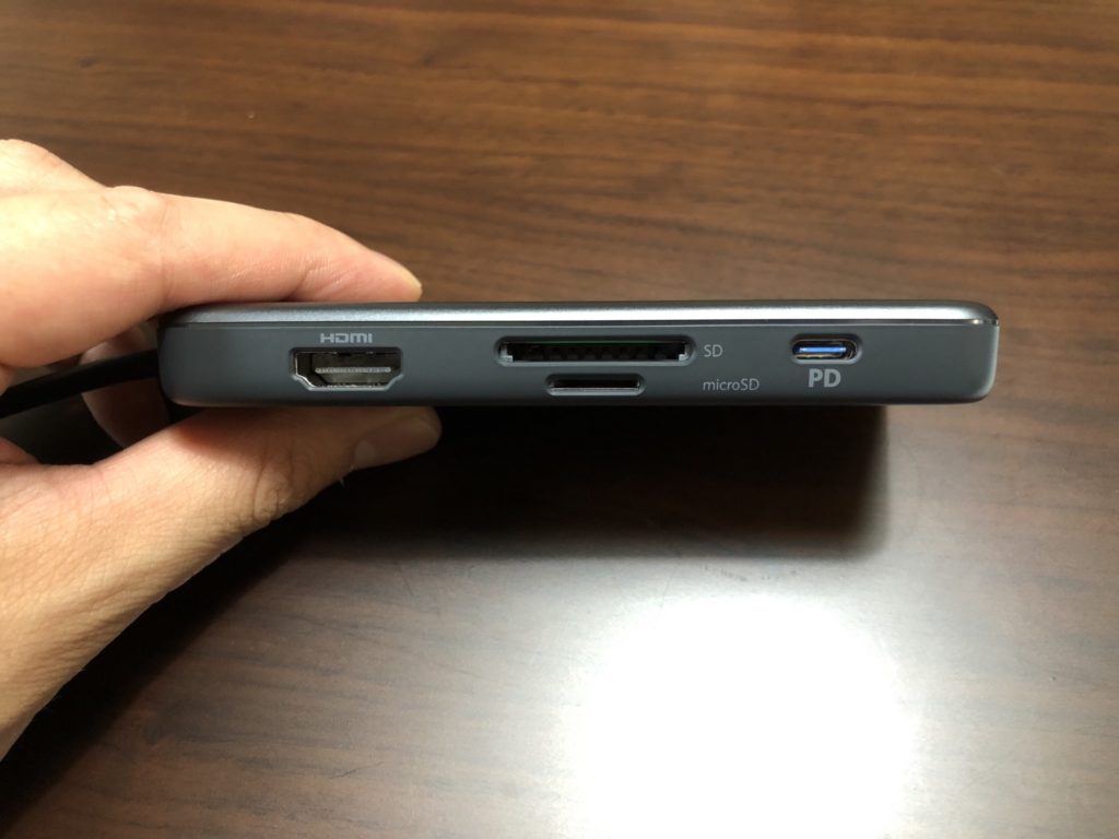 Anker 7-in-1 プレミアム USB-Cハブ 右側