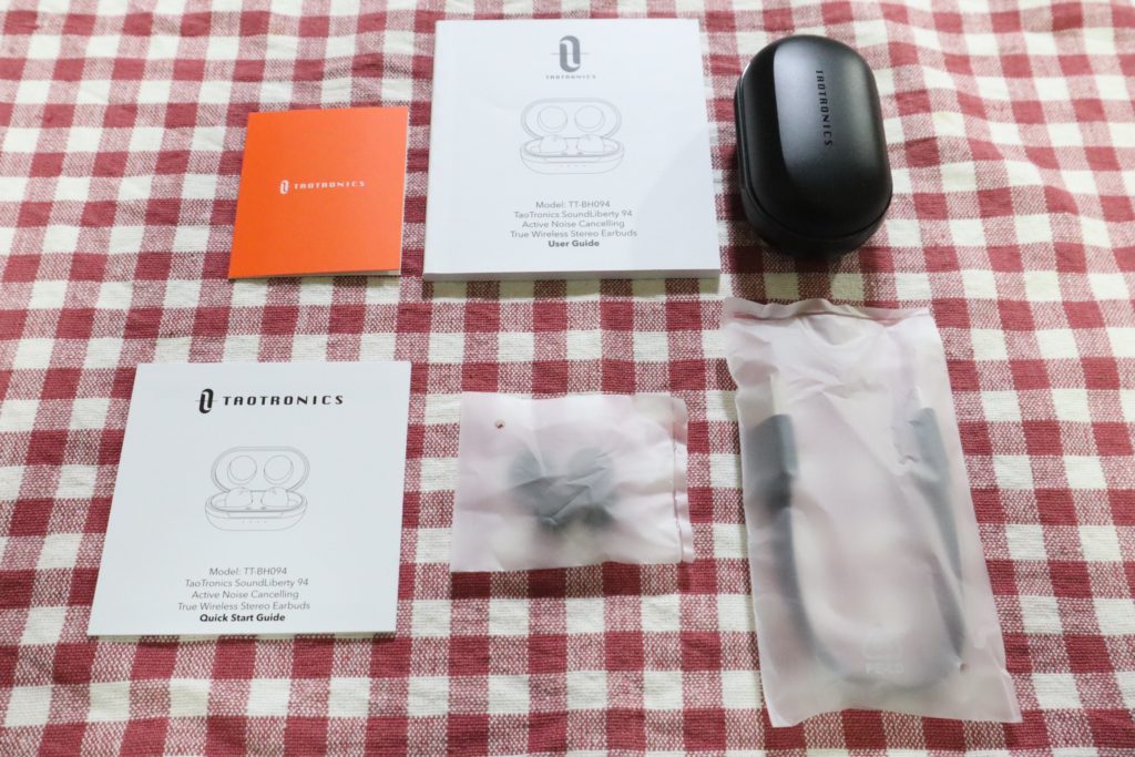 TaoTronics SoundLiberty 94 内容物